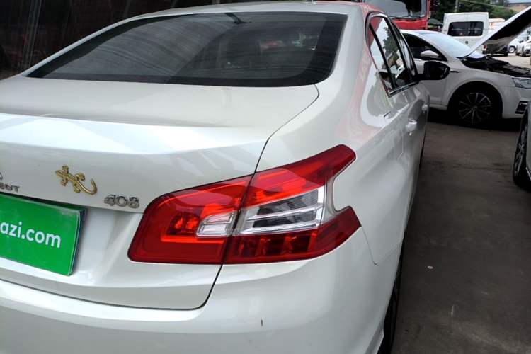Used Peugeot 408 2014 1.8L Automatic Luxury Edition Right Rear Taillight