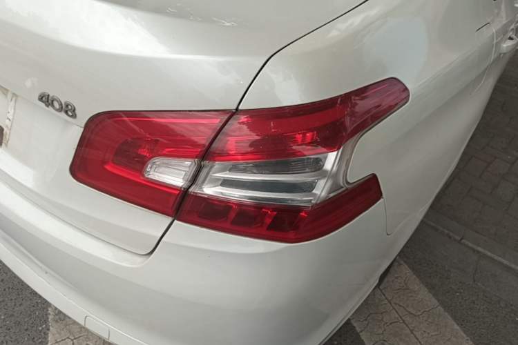 Used Peugeot 408 2014 1.8L Automatic Luxury Edition Right Rear Taillight