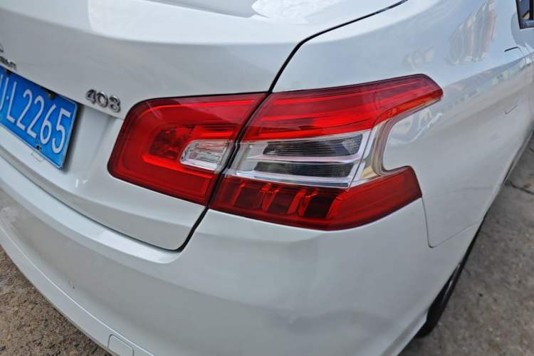 Used Peugeot 408 2014 1.8L Automatic Leading Edition Right Rear Taillight
