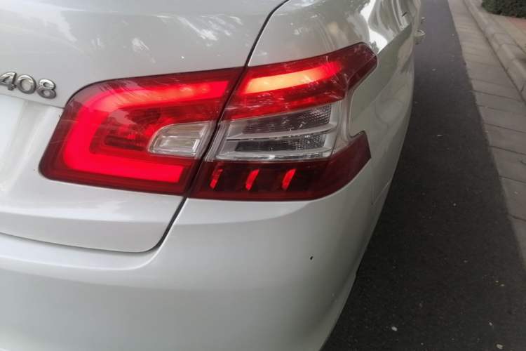 Used Peugeot 408 2014 1.8L Automatic Luxury Edition Right Rear Taillight