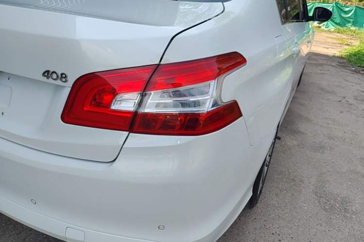 Used Peugeot 408 2014 1.8L Automatic Luxury Edition Right Rear Taillight