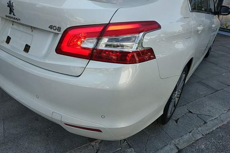 Used Peugeot 408 2014 1.8L Automatic Luxury Edition Right Rear Taillight