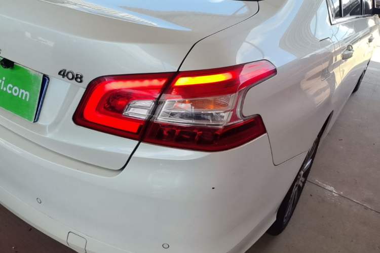 Used Peugeot 408 2014 1.8L Automatic Luxury Edition Right Rear Taillight