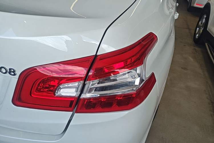Used Peugeot 408 2014 1.8L Automatic Luxury Edition Right Rear Taillight