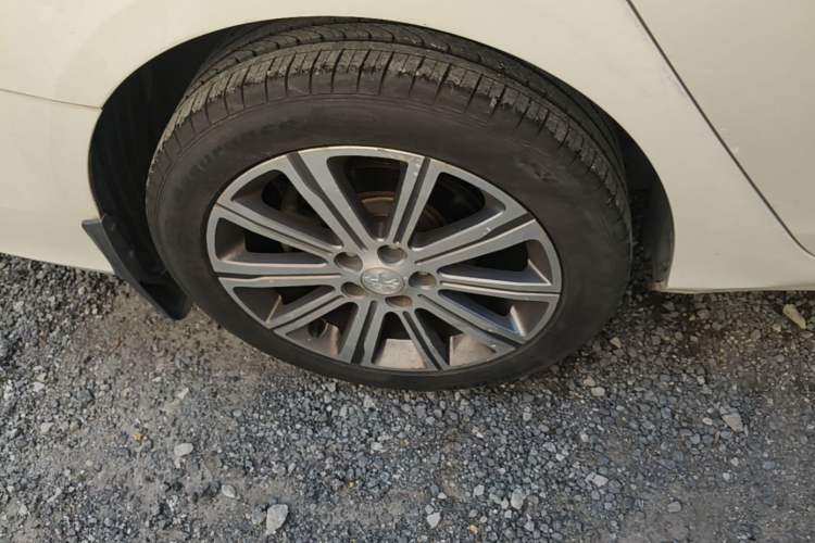 Used Peugeot 408 2014 1.8L Automatic Luxury Edition Right Rear Wheel Hub