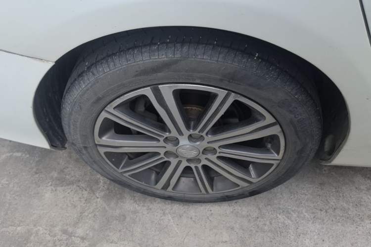 Used Peugeot 408 2014 1.8L Automatic Luxury Edition Right Rear Wheel Hub