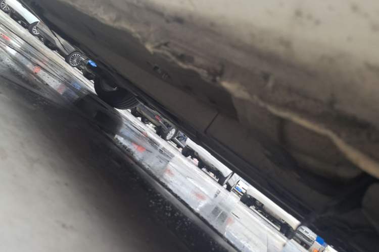 Used Peugeot 408 2014 1.8L Automatic Luxury Edition Right Side Sill