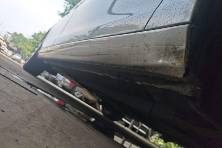 Used Peugeot 408 2014 1.8L Automatic Luxury Edition Right Side Sill