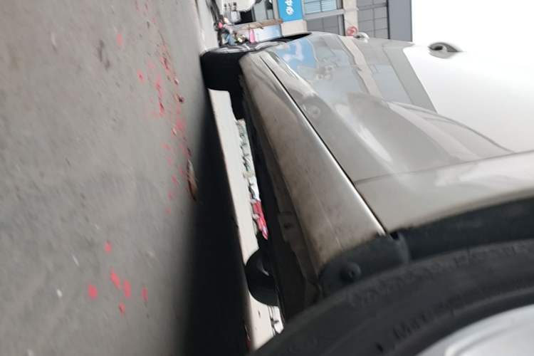 Used Peugeot 408 2014 1.8L Manual Leading Edition Right Side Sill