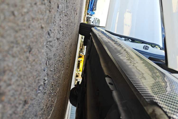 Used Peugeot 408 2014 1.8L Automatic Leading Edition Right Side Sill