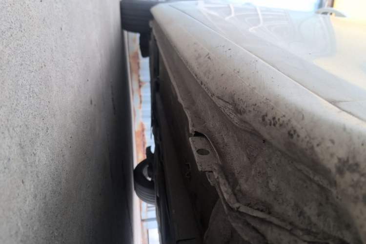 Used Peugeot 408 2014 1.8L Automatic Luxury Edition Right Side Sill
