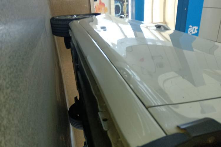 Used Peugeot 408 2014 1.8L Automatic Luxury Edition Right Side Sill