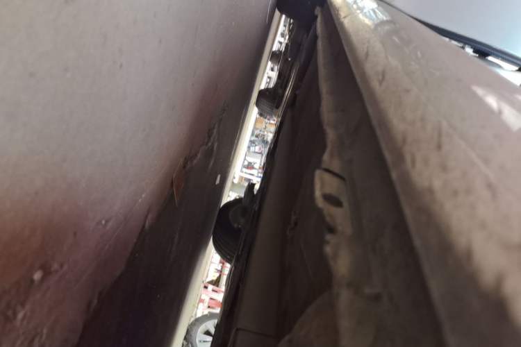 Used Peugeot 408 2014 1.8L Automatic Luxury Edition Right Side Sill