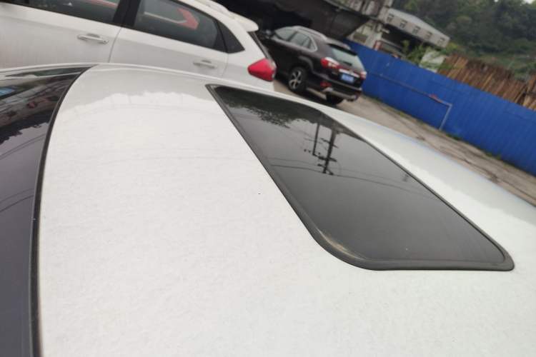Used Peugeot 408 2014 1.8L Automatic Luxury Edition Roof
