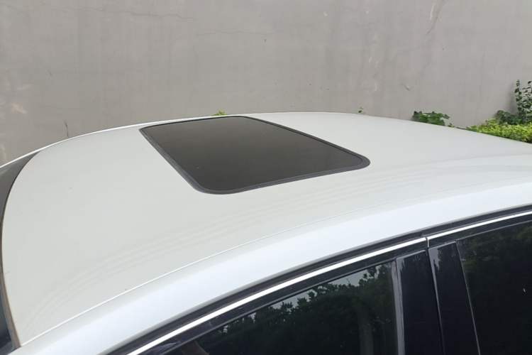Used Peugeot 408 2014 1.8L Automatic Luxury Edition Roof