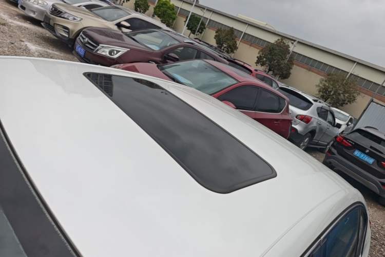 Used Peugeot 408 2014 1.8L Automatic Luxury Edition Roof