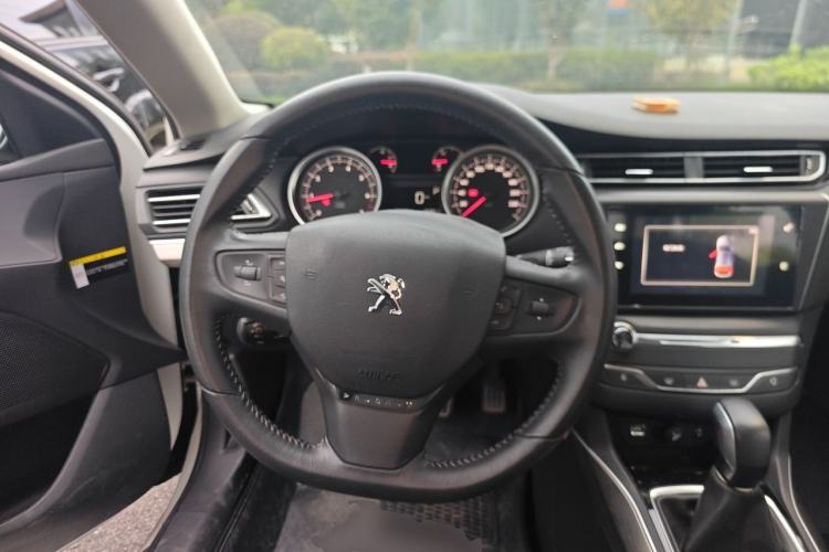 Used Peugeot 408 2014 1.8L Automatic Luxury Edition Steering Wheel