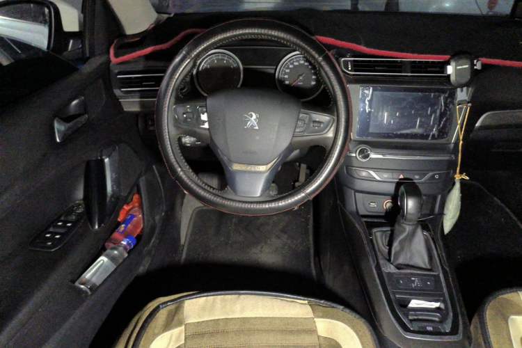 Used Peugeot 408 2014 1.8L Automatic Luxury Edition Steering Wheel