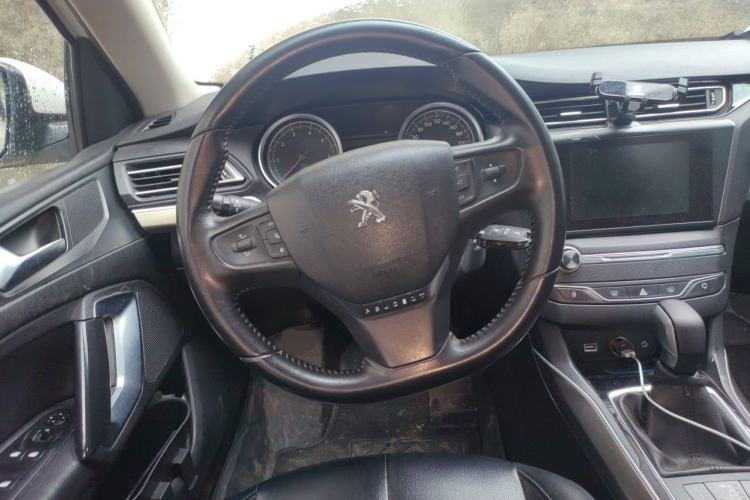 Used Peugeot 408 2014 1.8L Automatic Luxury Edition Steering Wheel