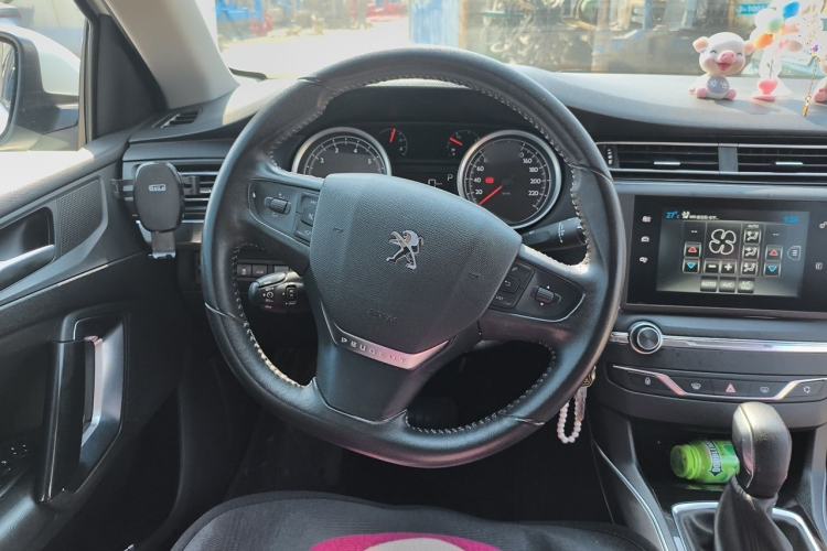 Used Peugeot 408 2014 1.8L Automatic Luxury Edition Steering Wheel