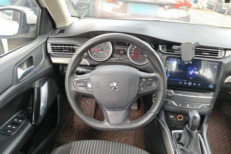 Used Peugeot 408 2014 1.8L Automatic Luxury Edition Steering Wheel