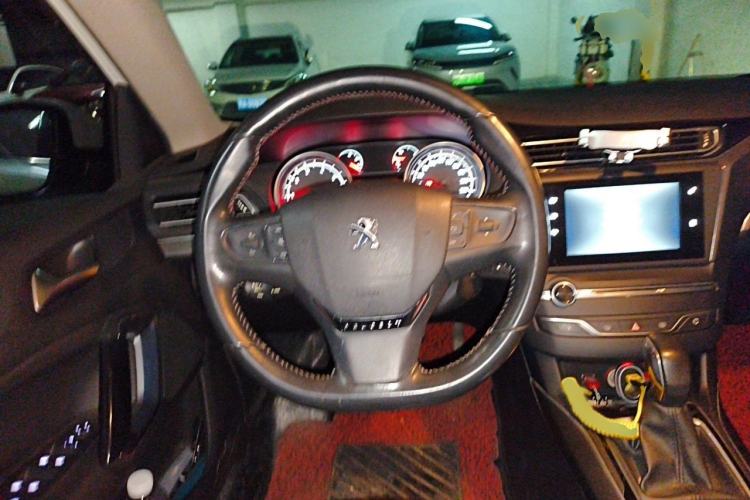 Used Peugeot 408 2014 1.8L Automatic Luxury Edition Steering Wheel