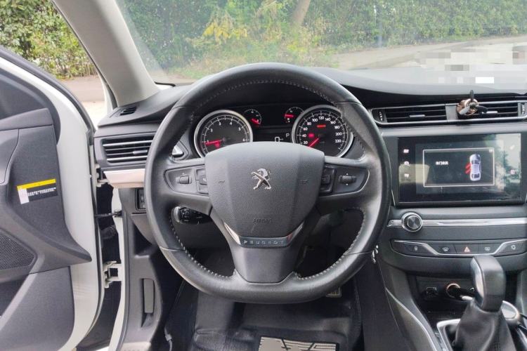 Used Peugeot 408 2014 1.8L Automatic Luxury Edition Steering Wheel