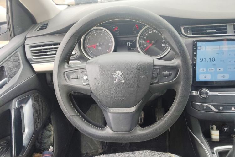 Used Peugeot 408 2014 1.8L Automatic Luxury Edition Steering Wheel