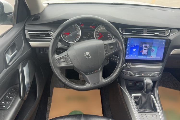 Used Peugeot 408 2014 1.8L Automatic Luxury Edition Steering Wheel