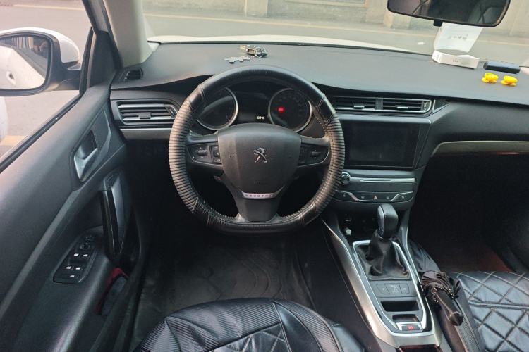 Used Peugeot 408 2014 1.8L Automatic Luxury Edition Steering Wheel
