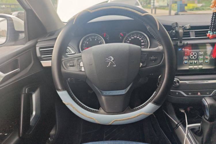 Used Peugeot 408 2014 1.8L Automatic Luxury Edition Steering Wheel