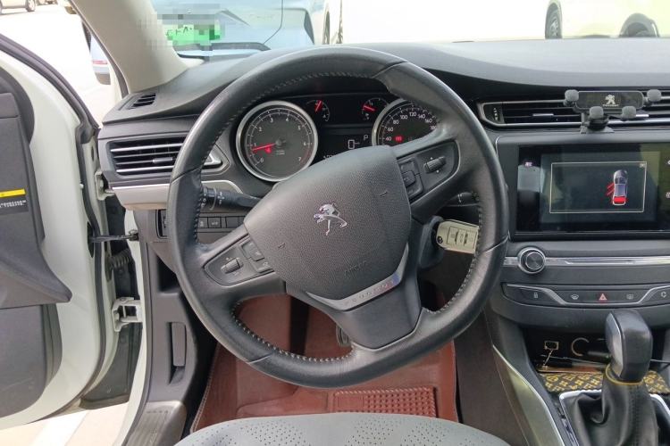 Used Peugeot 408 2014 1.8L Automatic Luxury Edition Steering Wheel