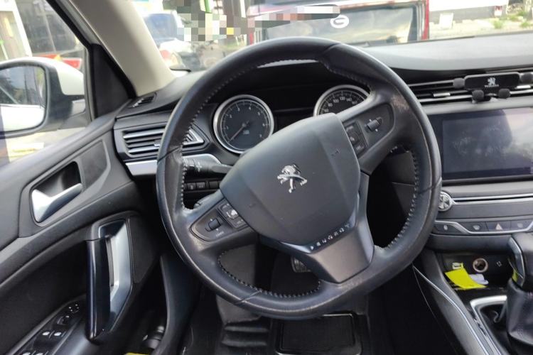 Used Peugeot 408 2014 1.6T Automatic Prestige Edition Steering Wheel