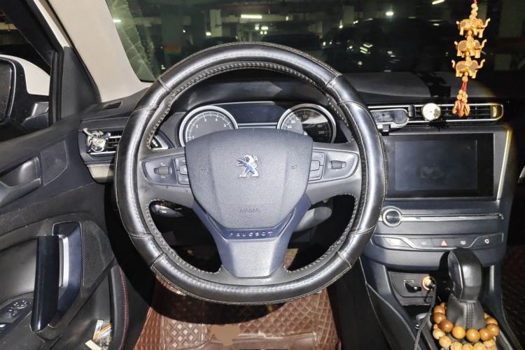 Used Peugeot 408 2014 1.8L Automatic Luxury Edition Steering Wheel