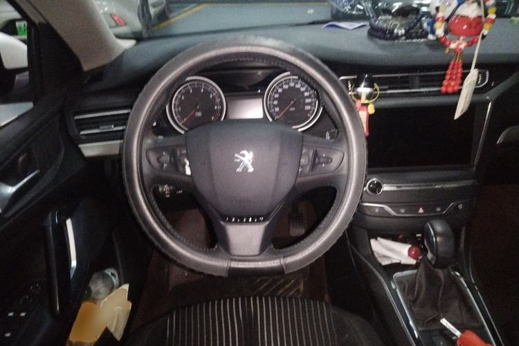 Used Peugeot 408 2014 1.8L Automatic Luxury Edition Steering Wheel