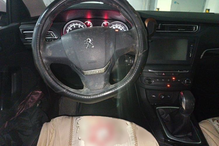 Used Peugeot 408 2014 1.8L Manual Leading Edition Steering Wheel