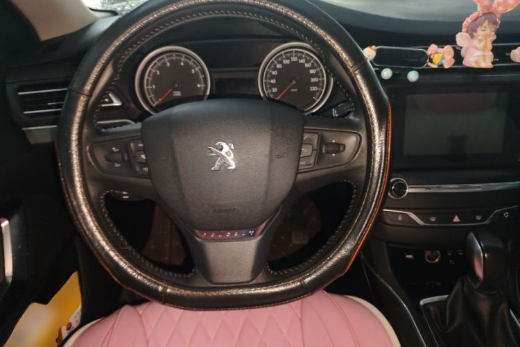 Used Peugeot 408 2014 1.8L Automatic Luxury Edition Steering Wheel