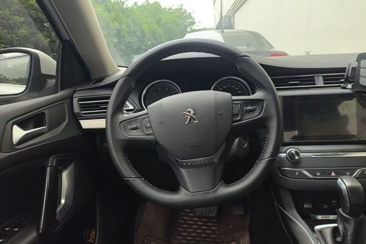 Used Peugeot 408 2014 1.8L Automatic Luxury Edition Steering Wheel