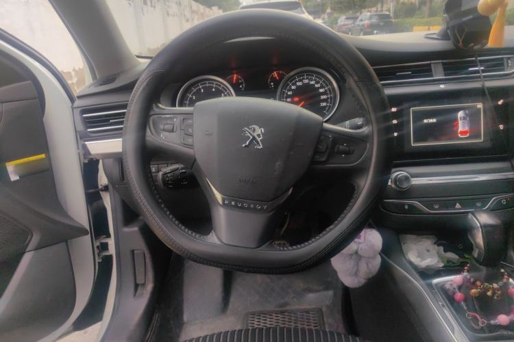 Used Peugeot 408 2014 1.8L Automatic Luxury Edition Steering Wheel