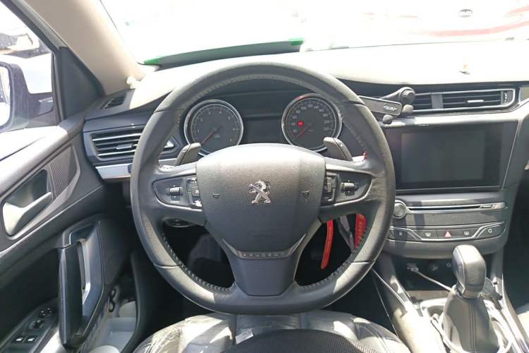 Used Peugeot 408 2014 1.6T Automatic Supreme Edition Steering Wheel