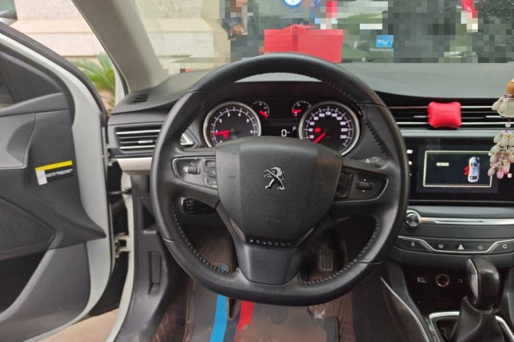Used Peugeot 408 2014 1.8L Automatic Luxury Edition Steering Wheel
