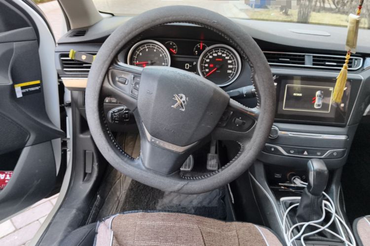 Used Peugeot 408 2014 1.8L Automatic Luxury Edition Steering Wheel