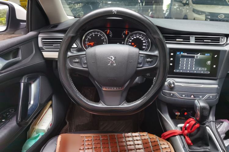 Used Peugeot 408 2014 1.8L Automatic Luxury Edition Steering Wheel