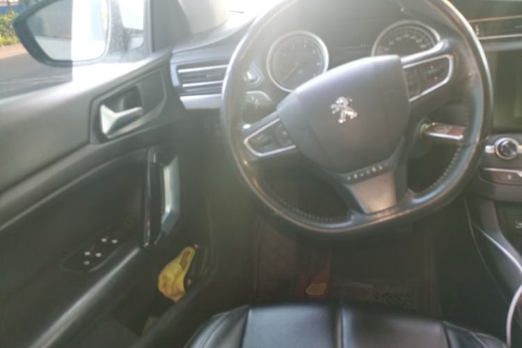 Used Peugeot 408 2014 1.8L Automatic Luxury Edition Steering Wheel