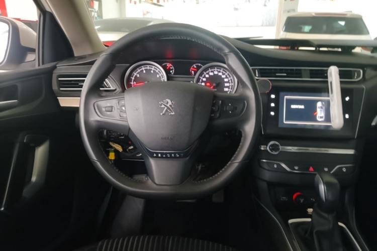 Used Peugeot 408 2014 1.8L Automatic Luxury Edition Steering Wheel