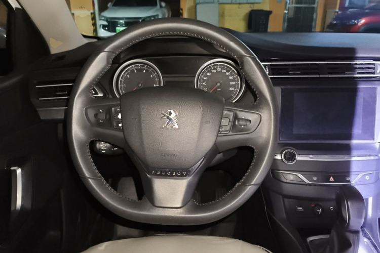 Used Peugeot 408 2014 1.8L Automatic Luxury Edition Steering Wheel
