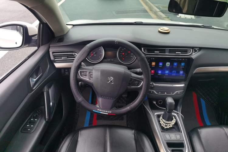 Used Peugeot 408 2014 1.8L Automatic Luxury Edition Steering Wheel