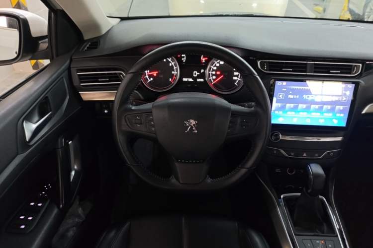 Used Peugeot 408 2014 1.8L Automatic Luxury Edition Steering Wheel