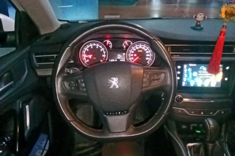 Used Peugeot 408 2014 1.8L Automatic Luxury Edition Steering Wheel
