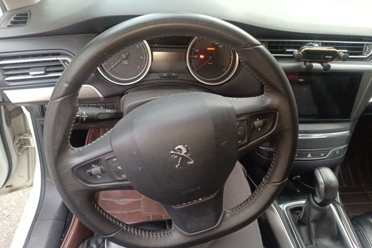 Used Peugeot 408 2014 1.6T Automatic Supreme Edition Steering Wheel